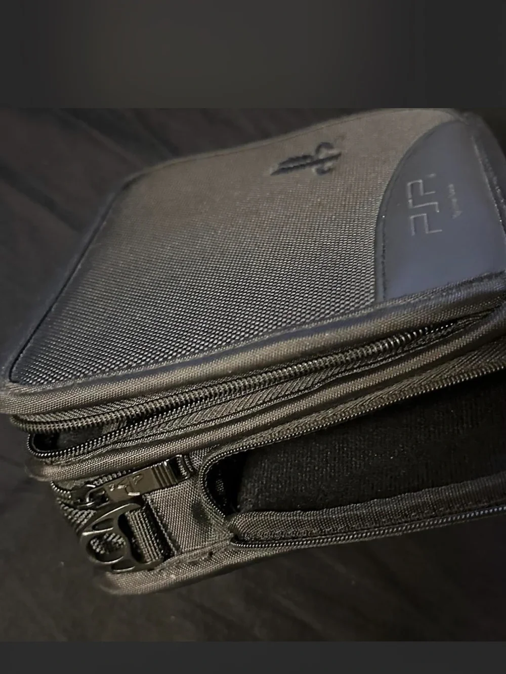 Sony PSP carrying case & accessories bundle